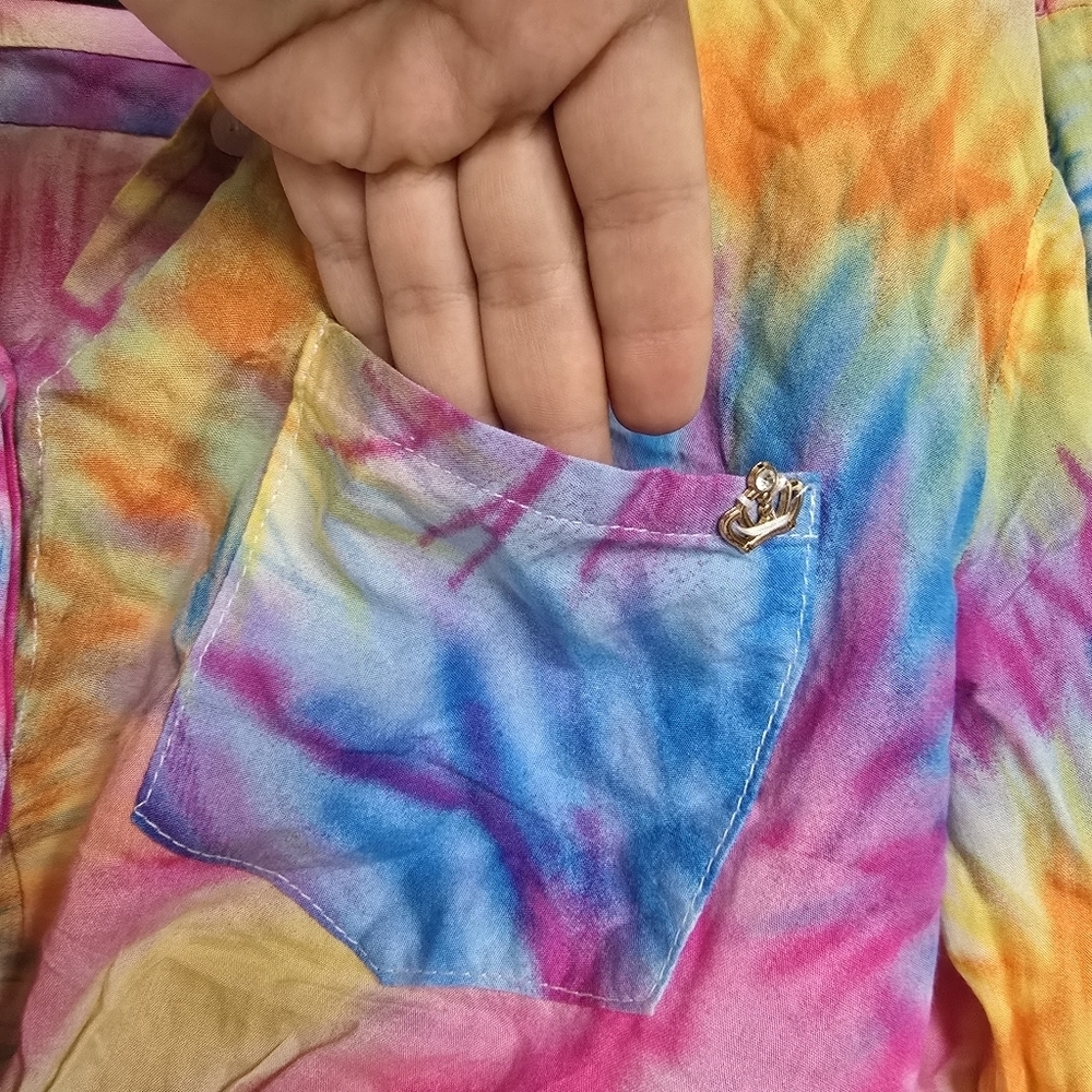 Muy Muy Fancy Tie-Dye Button-Up Cropped Colorful Shirt Size Medium - Picture 9 of 16